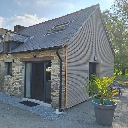 Maison De Caractere La Petite Madeleine Saint-Laurent-sur-Oust Exterior photo